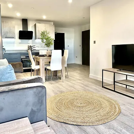 No 48 At Citygate Apartment